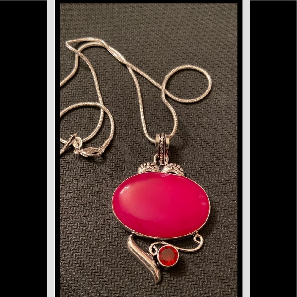 Women’s Pink Quartz & Red Garnet Pendant with 20” .925 Necklace.